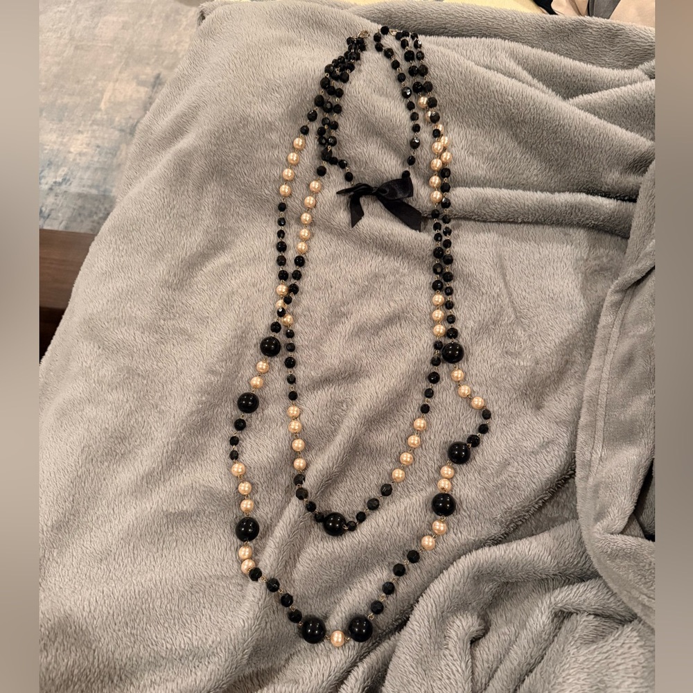 Layered Flapper Style Black and Gold Beaded Necklace